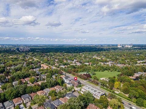 Photo 45 at 2962B Bayview Avenue, Willowdale East, Toronto