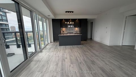 Photo 1 at 1531 - 20 Inn On The Park Drive, Don Mills, Toronto