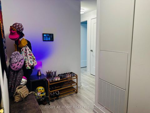 Photo 15 at 1531 - 20 Inn On The Park Drive, Don Mills, Toronto