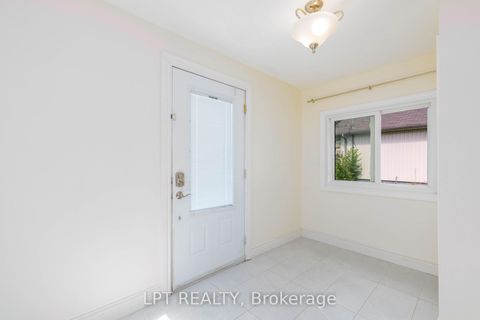 Photo 8 at 837 Montsell Avenue, Historic Lakeshore Communities, Georgina