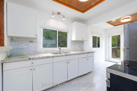 Photo 14 at 837 Montsell Avenue, Historic Lakeshore Communities, Georgina
