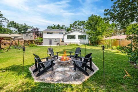 Photo 41 at 11 Castle Drive, Sunnidale, Barrie