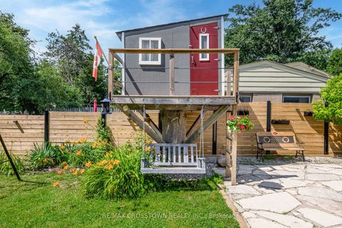 Photo 43 at 11 Castle Drive, Sunnidale, Barrie