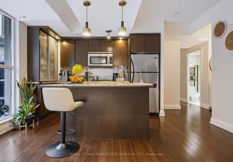 Photo 3 at 207 - 1430 Yonge Street, St. Clair, Toronto