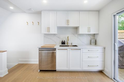 Photo 17 at 148 Mortimer Avenue, Broadview North, Toronto
