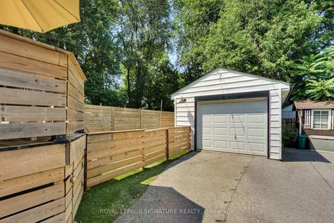 Photo 39 at 148 Mortimer Avenue, Broadview North, Toronto