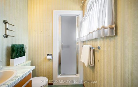 Photo 18 at 11 Parmalea Crescent, Richview, Toronto