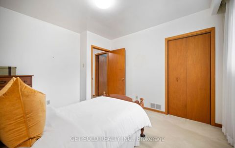 Photo 22 at 11 Parmalea Crescent, Richview, Toronto