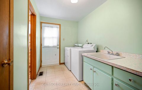 Photo 33 at 11 Parmalea Crescent, Richview, Toronto