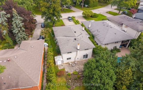 Photo 48 at 11 Parmalea Crescent, Richview, Toronto
