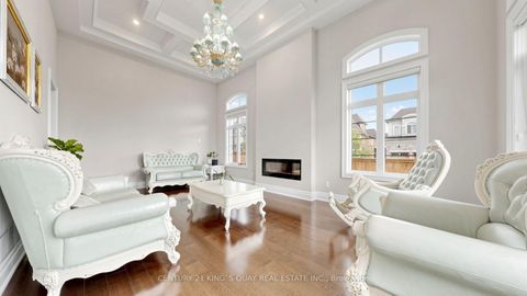 Photo 4 at 3 Sir Henry Court, King City, King