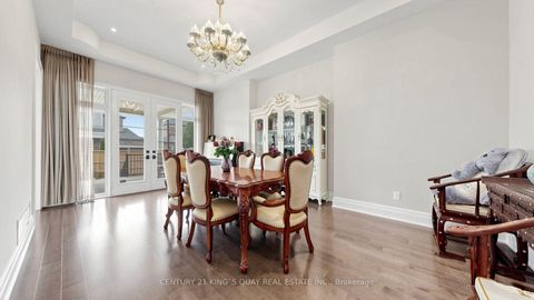 Photo 6 at 3 Sir Henry Court, King City, King
