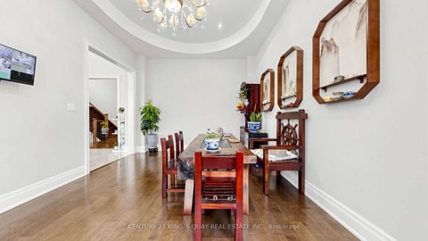 Photo 11 at 3 Sir Henry Court, King City, King