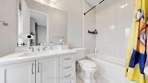 Photo 33 at 3 Sir Henry Court, King City, King