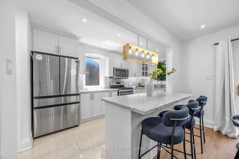 Photo 7 at 178 Hanna Road, Leaside, Toronto
