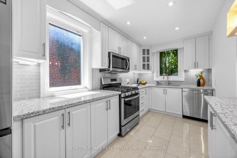 Photo 11 at 178 Hanna Road, Leaside, Toronto