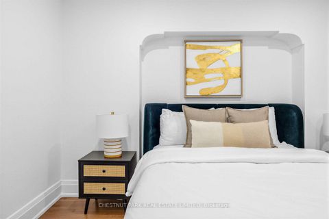 Photo 15 at 178 Hanna Road, Leaside, Toronto