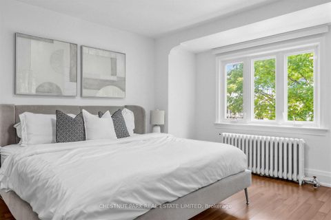 Photo 16 at 178 Hanna Road, Leaside, Toronto