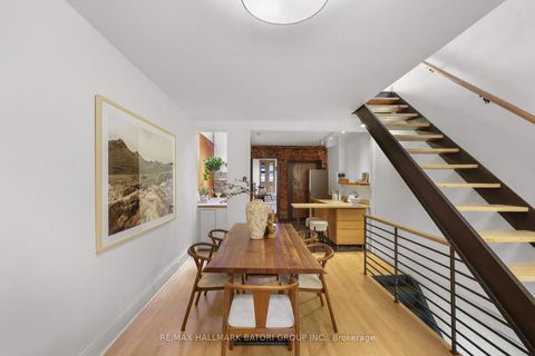 Photo 5 at 652 Richmond Street W, Niagara, Toronto