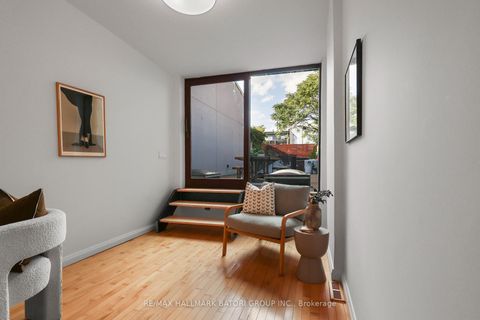 Photo 18 at 652 Richmond Street W, Niagara, Toronto