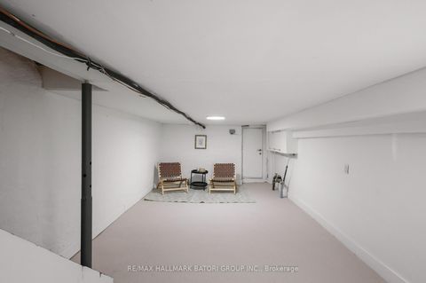 Photo 23 at 652 Richmond Street W, Niagara, Toronto
