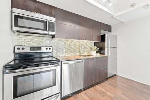Photo 16 at 416 - 20 Joe Shuster Way, South Parkdale, Toronto