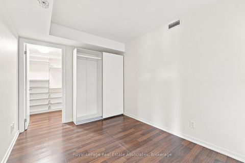 Photo 21 at 416 - 20 Joe Shuster Way, South Parkdale, Toronto