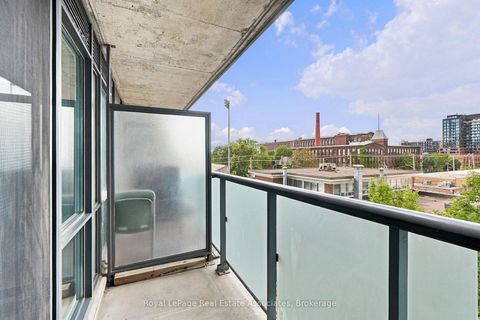 Photo 31 at 416 - 20 Joe Shuster Way, South Parkdale, Toronto