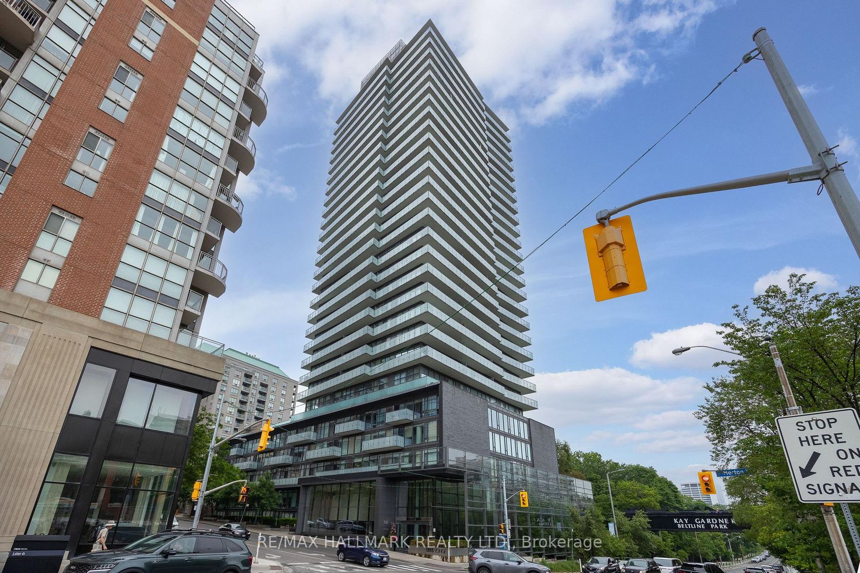 TH-103 - 1815 Yonge Street, Mount Pleasant West, Toronto 