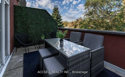 Photo 15 at 229 - 3400 Lake Shore Boulevard W, Long Branch, Toronto