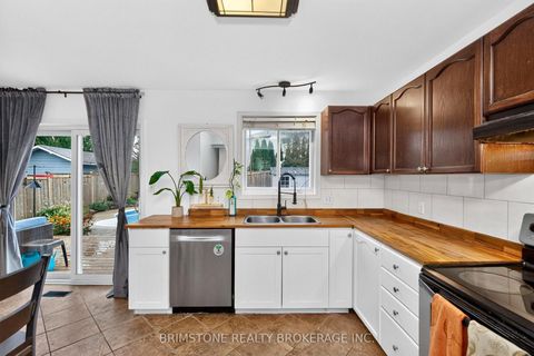Photo 9 at 32 Wessenger Drive, Holly, Barrie