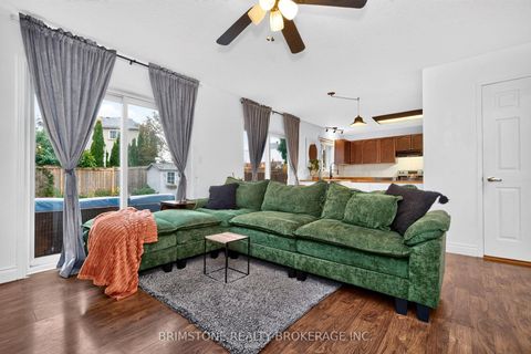 Photo 15 at 32 Wessenger Drive, Holly, Barrie