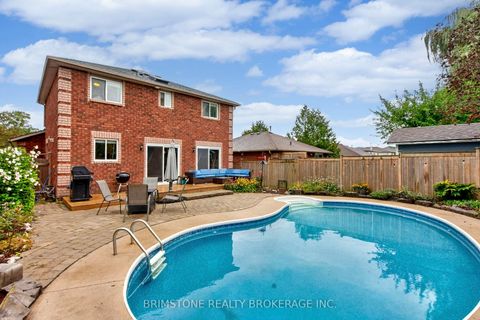 Photo 38 at 32 Wessenger Drive, Holly, Barrie