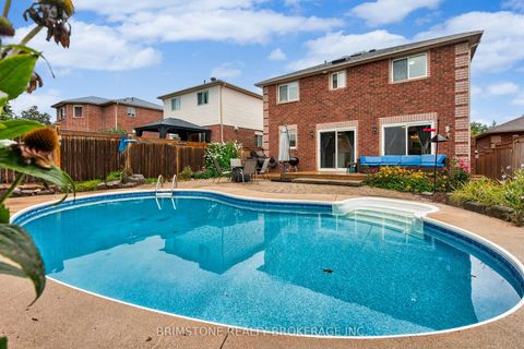 Photo 40 at 32 Wessenger Drive, Holly, Barrie