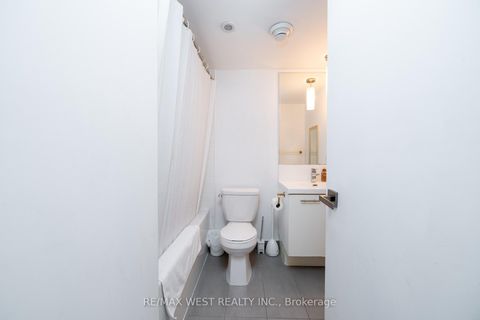 Photo 12 at 2108 - 1 Valhalla Inn Road, City Centre West, Toronto