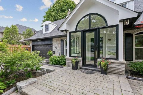 Photo 2 at 35 Shadwick Drive, Richview, Toronto