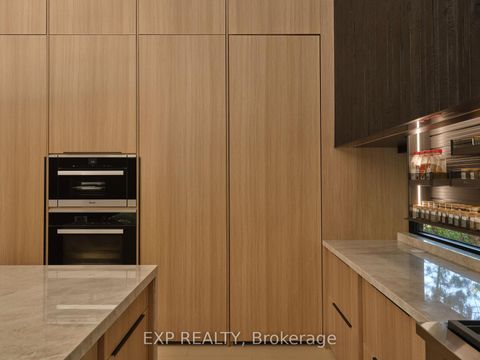 Photo 23 at 105 Park Crescent, Oak Ridges Lake Wilcox, Richmond Hill