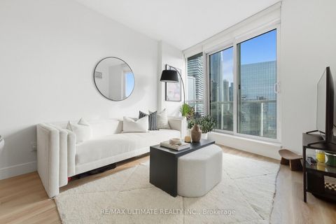 Photo 3 at 3505 - 8 York Street, Waterfront Communities C1, Toronto
