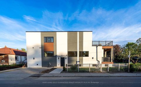 Photo 2 at 33 Landour Avenue, Eglinton West, Toronto