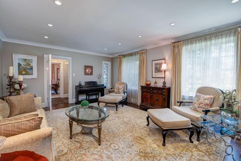 Photo 12 at 20 Taylor Drive, East York, Toronto
