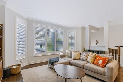 Photo 4 at 69 Bloorview Place, Don Valley Village, Toronto