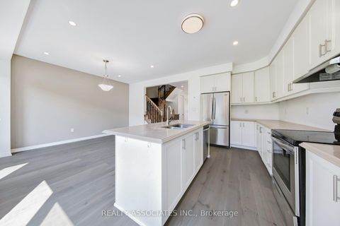 Photo 6 at 17 Vaudeville Drive, Alderwood, Toronto