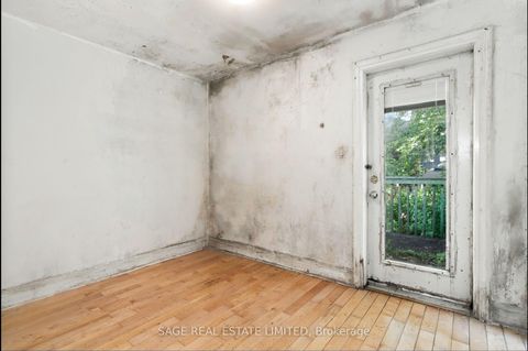 Photo 10 at 16 Sackville Place, South St. James Town, Toronto