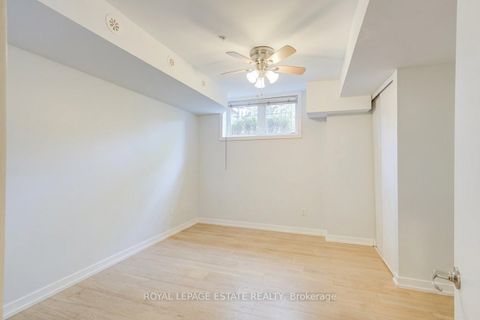 Photo 13 at 32 - 140 Broadview Avenue, South Riverdale, Toronto