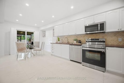 Photo 13 at 159 Monte Carlo Drive, Sonoma Heights, Vaughan
