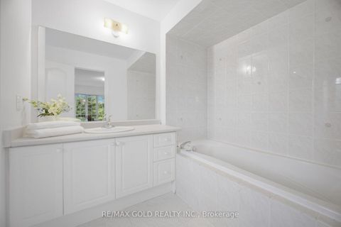 Photo 25 at 159 Monte Carlo Drive, Sonoma Heights, Vaughan