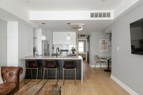 Photo 1 at 21 - 11 Niagara Street, Waterfront Communities C1, Toronto
