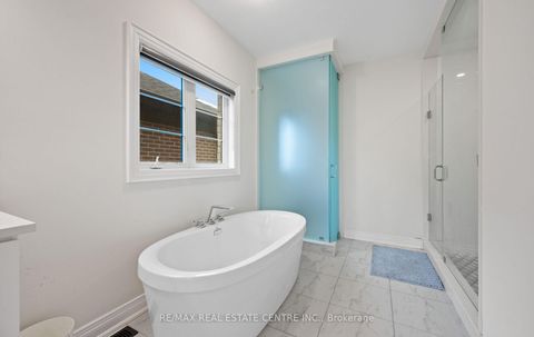 Photo 34 at 160 Wainfleet Crescent, Vellore Village, Vaughan