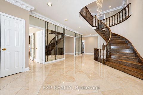 Photo 3 at 29 Northgate Crescent, Bayview Hill, Richmond Hill