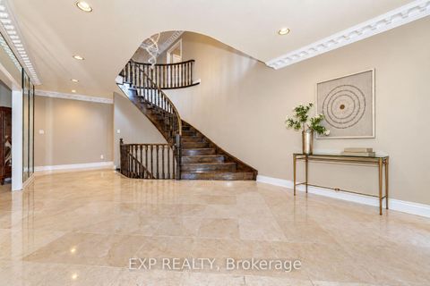 Photo 4 at 29 Northgate Crescent, Bayview Hill, Richmond Hill